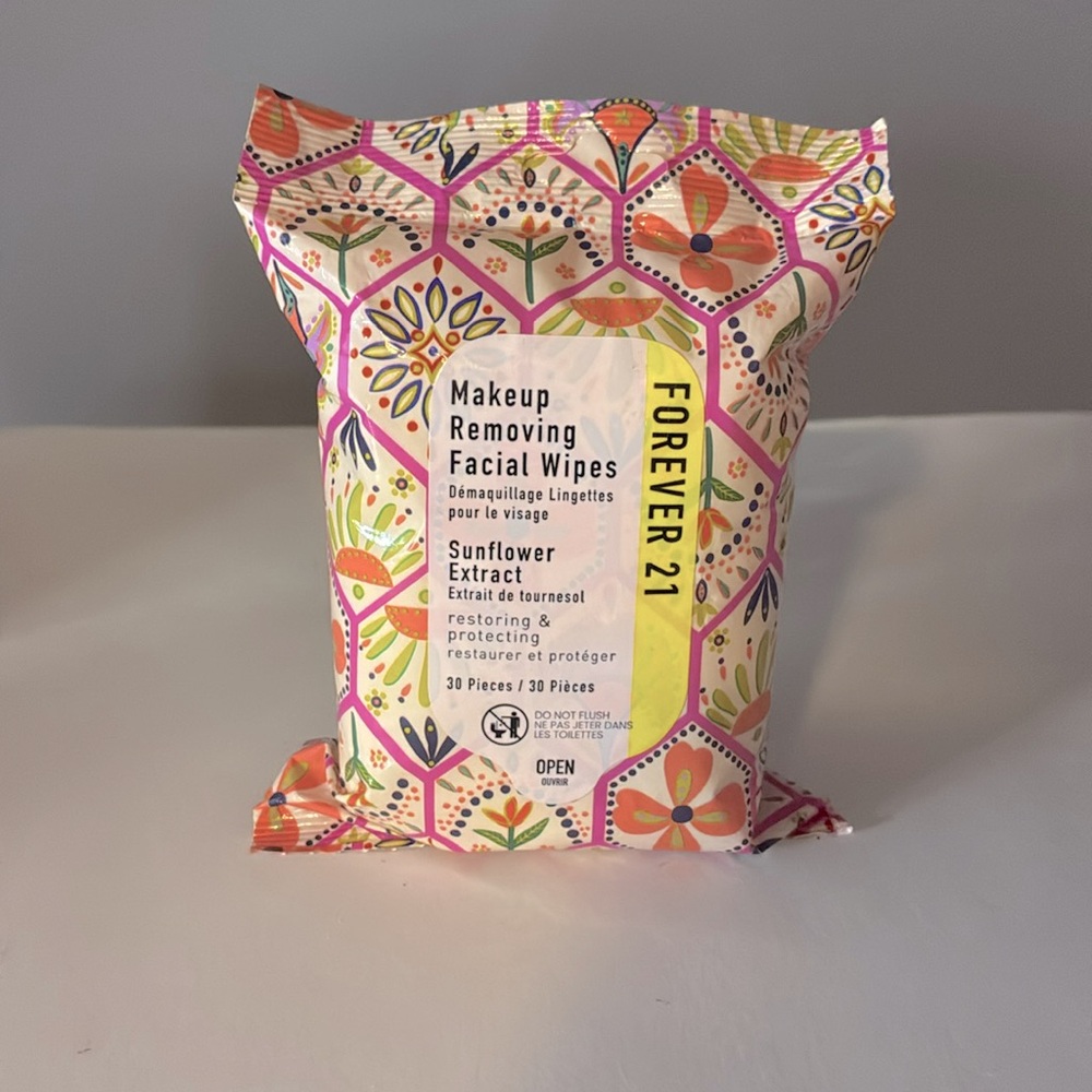 3/$15 Forever 21 Makeup Removal Facial Wipes – Sunflower Extract, 30 Pieces